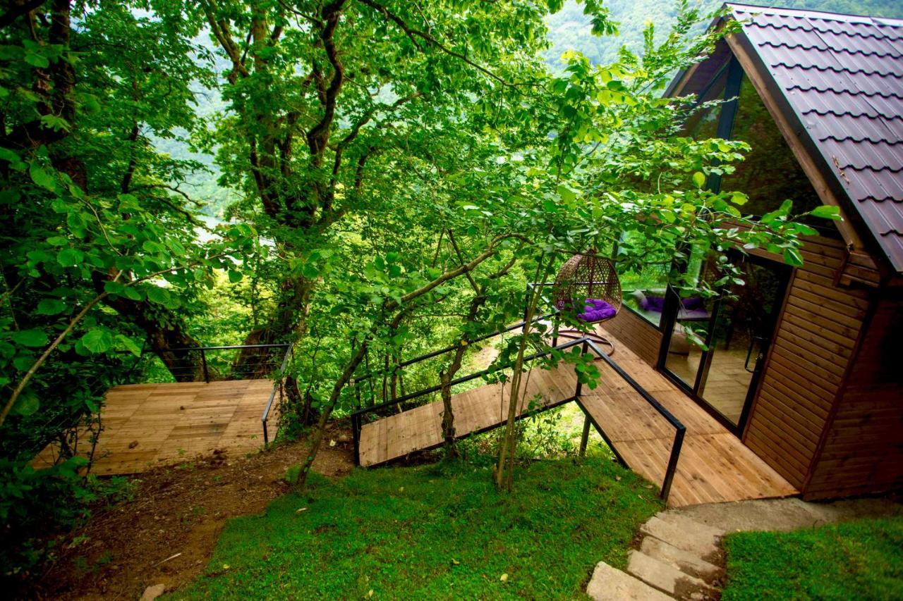 Villa Woodpecker Ვუდფექერი à Batoumi Extérieur photo
