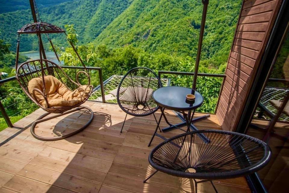 Villa Woodpecker Ვუდფექერი à Batoumi Extérieur photo
