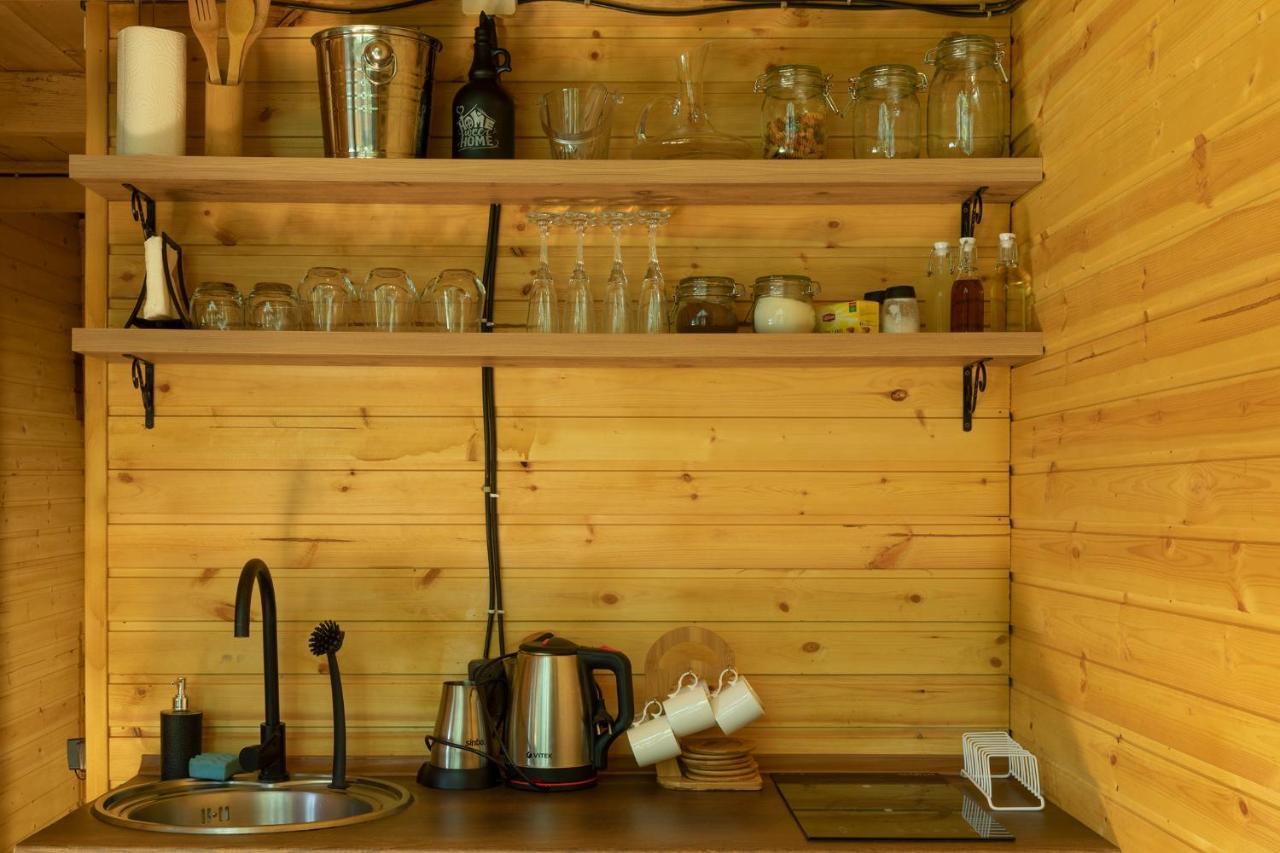 Villa Woodpecker Ვუდფექერი à Batoumi Extérieur photo