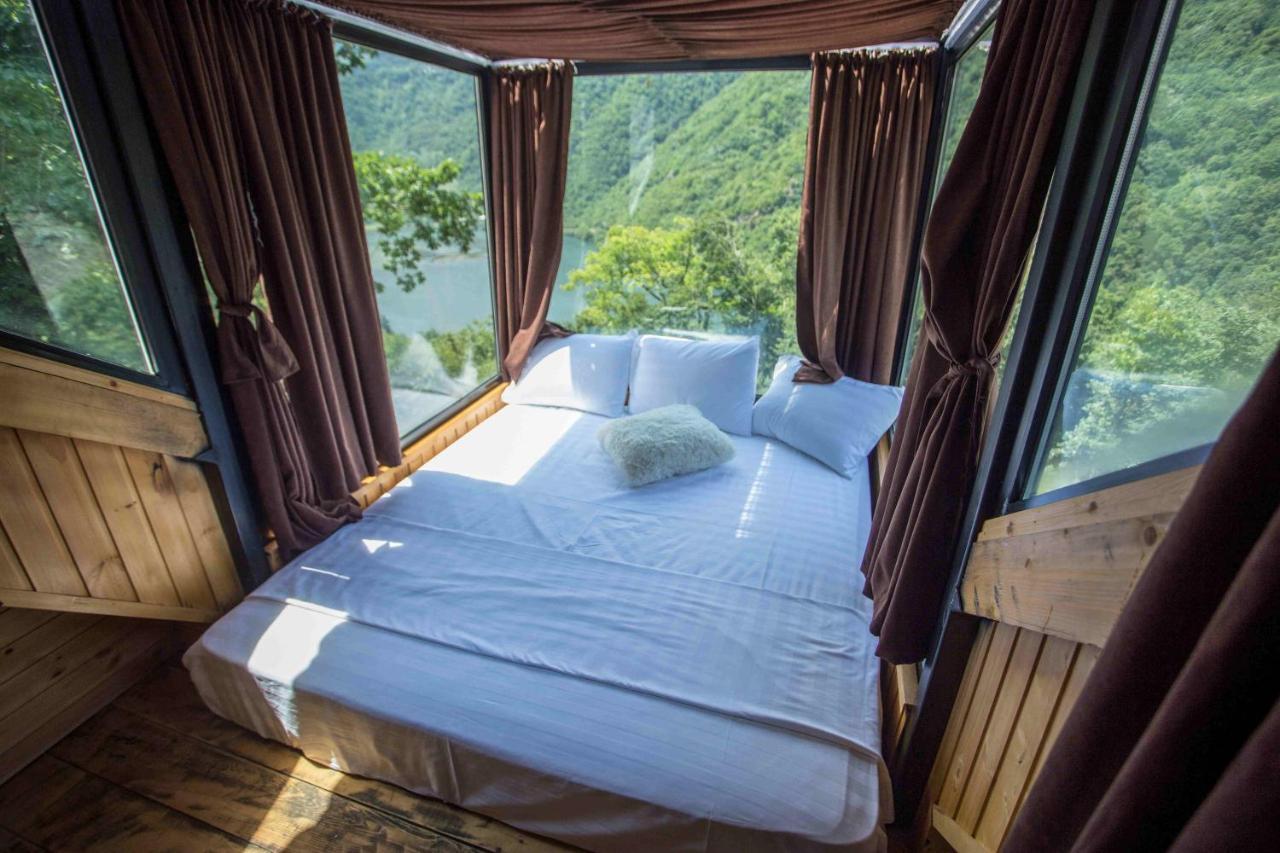 Villa Woodpecker Ვუდფექერი à Batoumi Extérieur photo